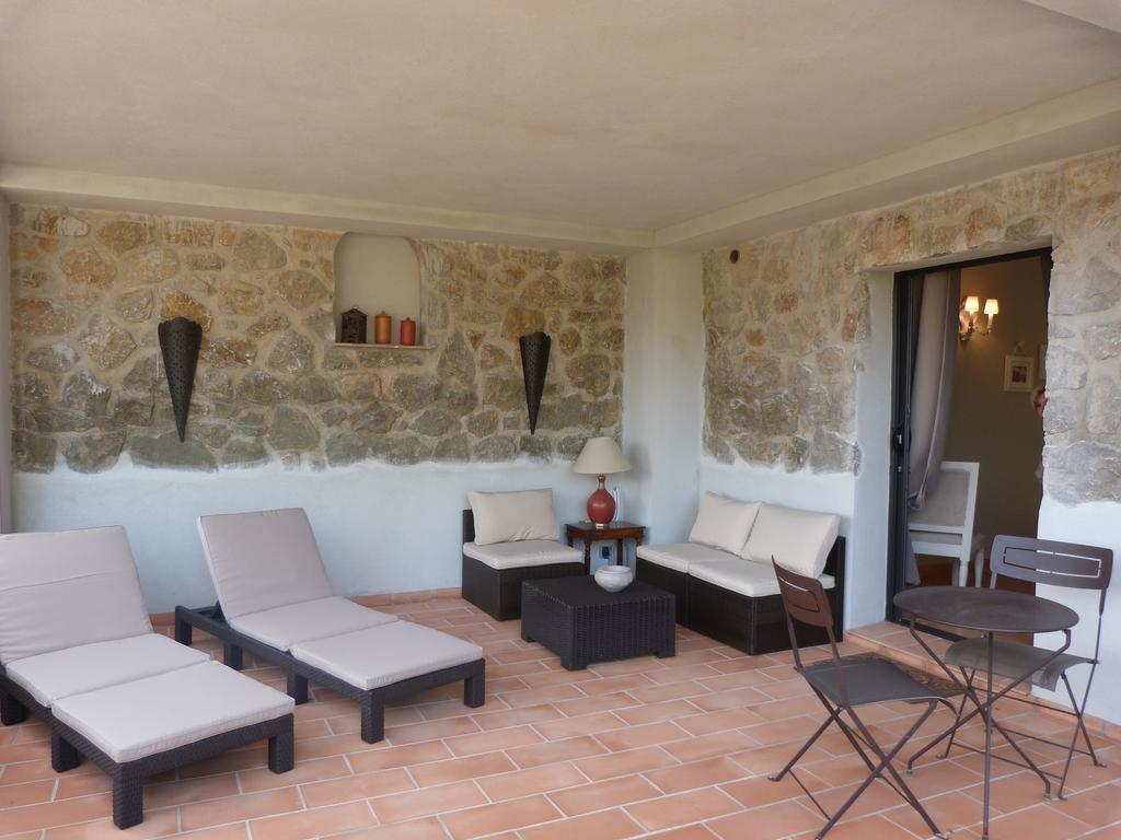 Hôtel La Bastide Des Senteurs à Peymeinade Extérieur photo